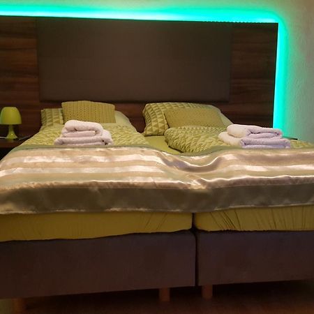 Kansakar Hotel Kaiserslautern Bagian luar foto