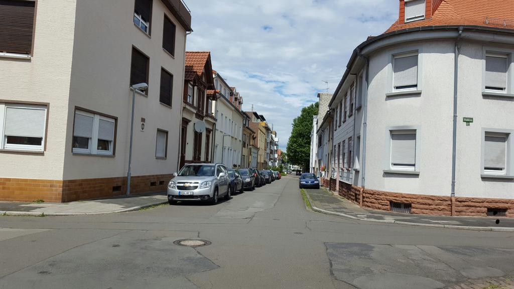 Kansakar Hotel Kaiserslautern Bagian luar foto