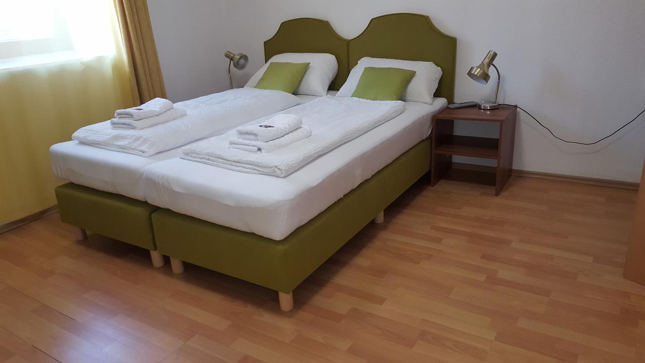 Kansakar Hotel Kaiserslautern Bagian luar foto